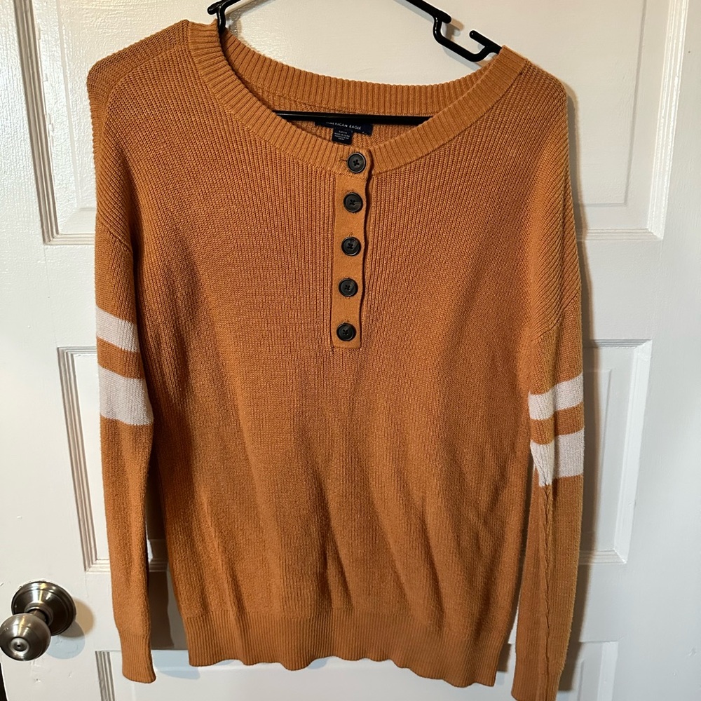 American Eagle Long Sleeve